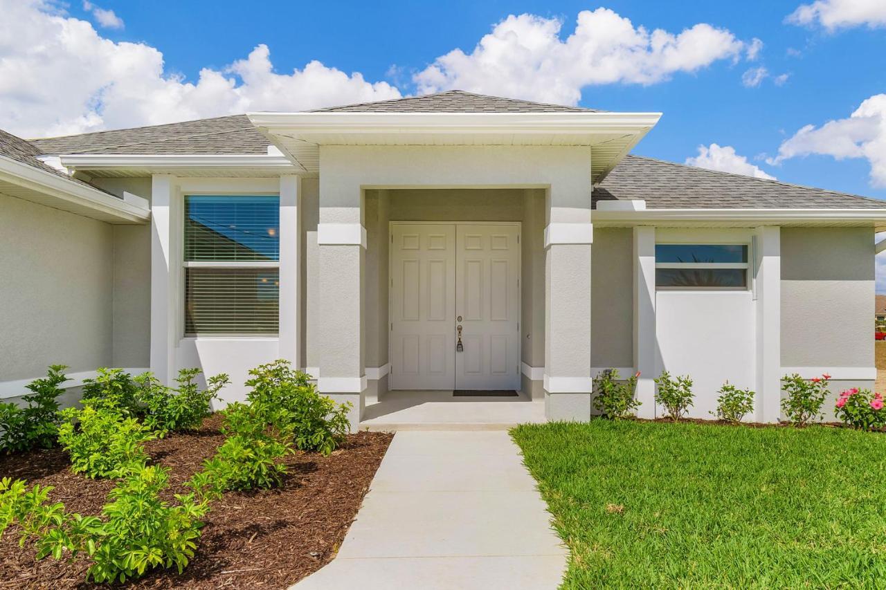 Newly Built Home With Heated Pool, Close To Many Amenities - Villa Sandle Cape Coral Exteriér fotografie